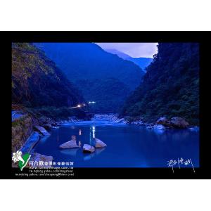 太魯閣溪畔夜色