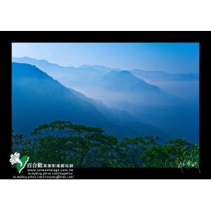 阿里山石桌山巒