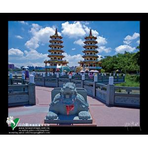 左營蓮池潭龍虎塔