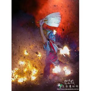 炮炸八家將
